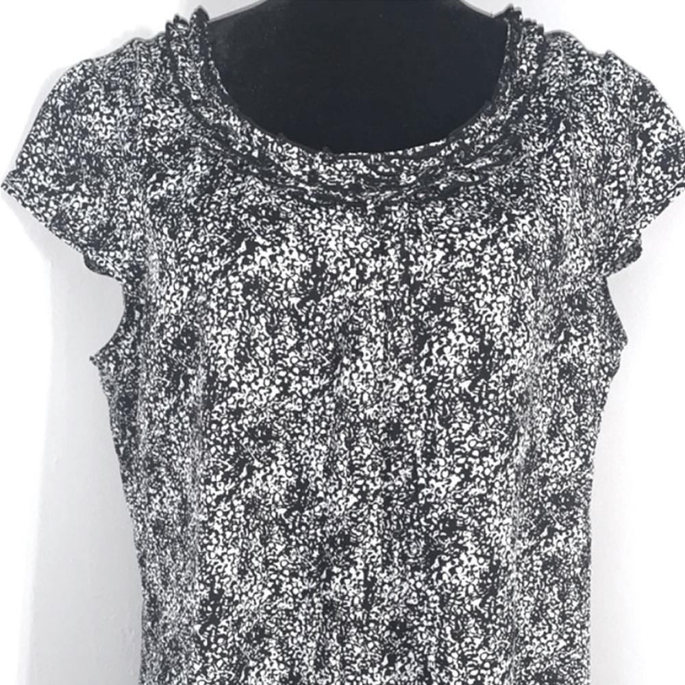 AK Black & White Ruffled Neckline Area Blouse